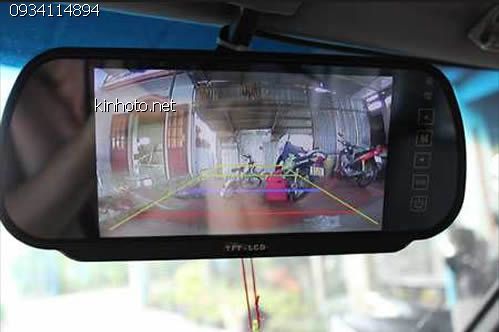 man-hinh-Camera De Lùi xe hơi ô tô